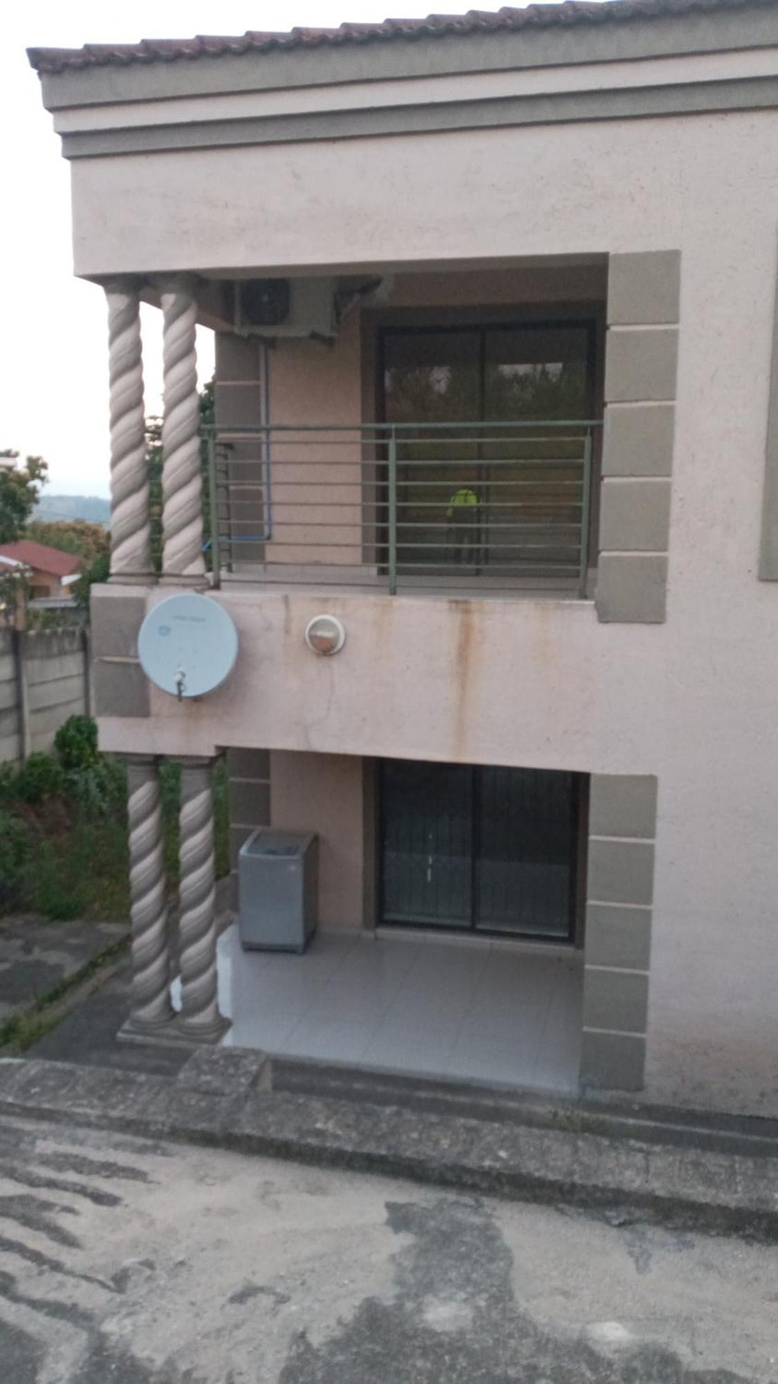 Zakhele Guest House マンジニ エクステリア 写真